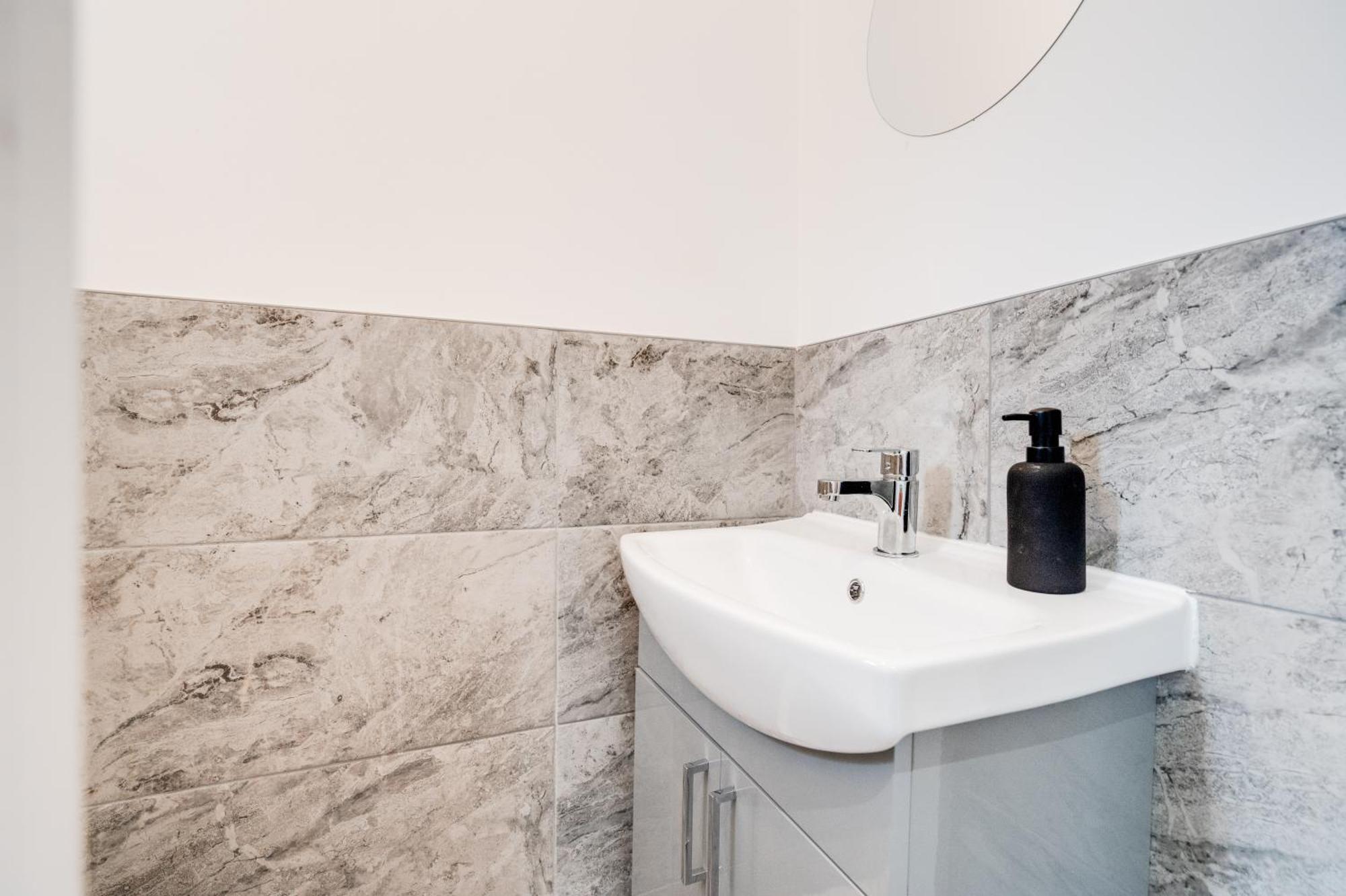 Shawe House - 10 Minute Mcr Airport - Free Parking Villa Wythenshawe Kamer foto